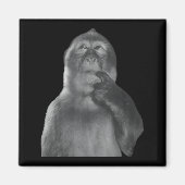 Funny Thinking Monkey Meme Curious Ape Brainrot Magnet (Vorne)