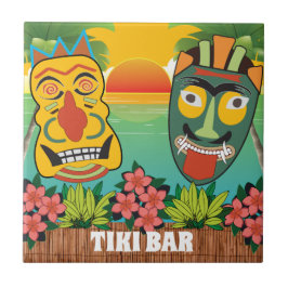 Funny Tiki Faces mit tropischem Sonnenuntergang Fliese