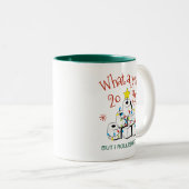 Funny Toilette Papier Weihnachtsbaum Was für ein J Zweifarbige Tasse (VorderseiteRechts)