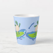 Funny tortoise wave surfing Cartoon Milchtasse (Vorderseite)