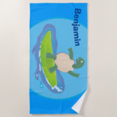 Funny tortoise wave surfing Cartoon Strandtuch (Vorderseite)
