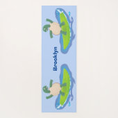 Funny tortoise wave surfing Cartoon Yogamatte (Rückseite)