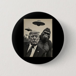 Funny Trump Bigfoot Selfie mit Ufos komischer Alie Button