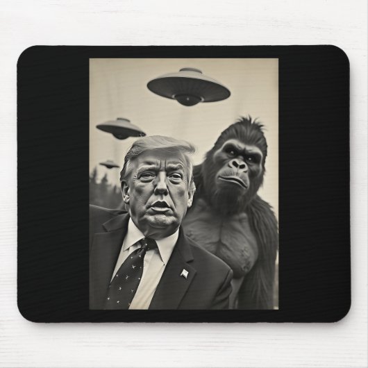 Funny Trump Bigfoot Selfie mit Ufos komischer Alie Mousepad (Vorne)
