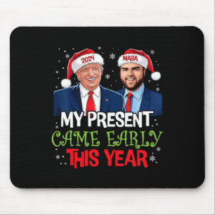 Funny Trump ist Anfang 2024 Weihnachten gekommen 1 Mousepad