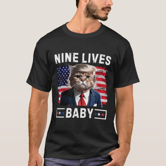 Funny Trump Katze 9 Lebt Baby Funny Vote für Trump T-Shirt (Vorderseite)