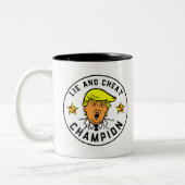 Funny Trump Lie und Cheat Champion Zweifarbige Tasse (Links)