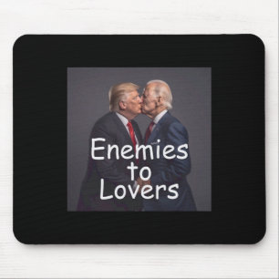 Funny Trump und Biden Küssen Mousepad