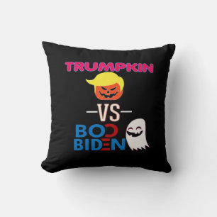 Funny Trumpkin Vs Boo Biden Halloween Design Class Kissen
