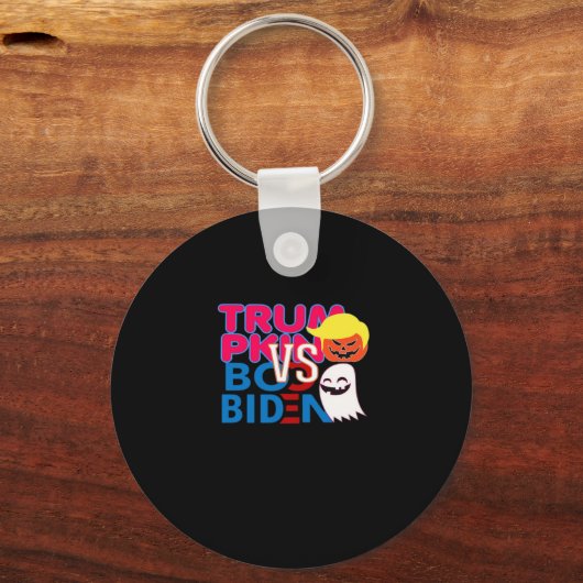 Funny Trumpkin Vs Boo Biden Halloween Design Class Schlüsselanhänger (Vorderseite)