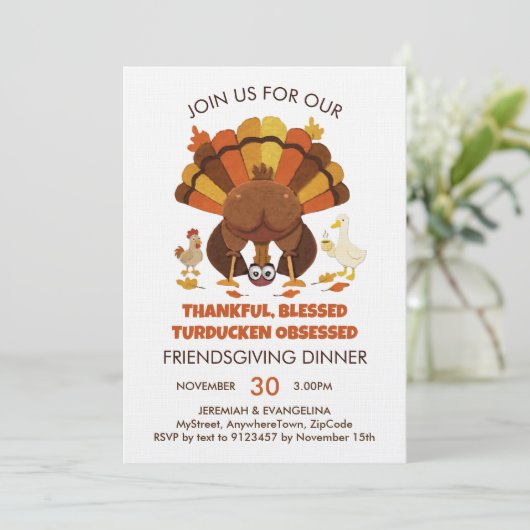 Funny Turducken FRIENDSGIVING Dinner Einladung (Stehend Vorderseite)