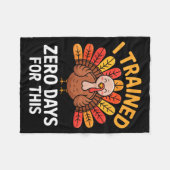 Funny Turkey Saying Thanksgiving Trot I Trained Ze Fleecedecke (Vorderseite (Horizontal))