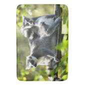 Funny überraschend Lemurs von Madagaskar Badematte (Vorderseite Vertikal)