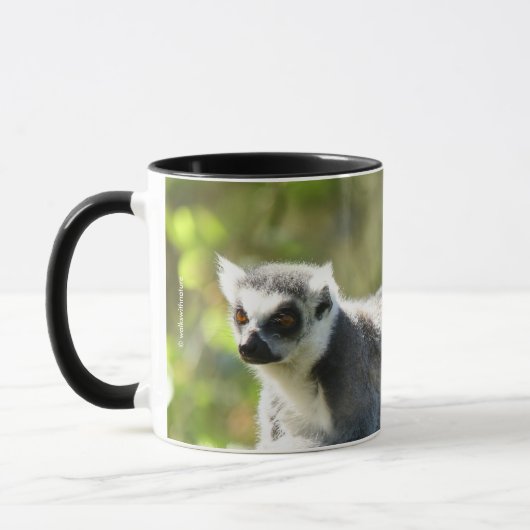 Funny überraschend Lemurs von Madagaskar Tasse (Links)