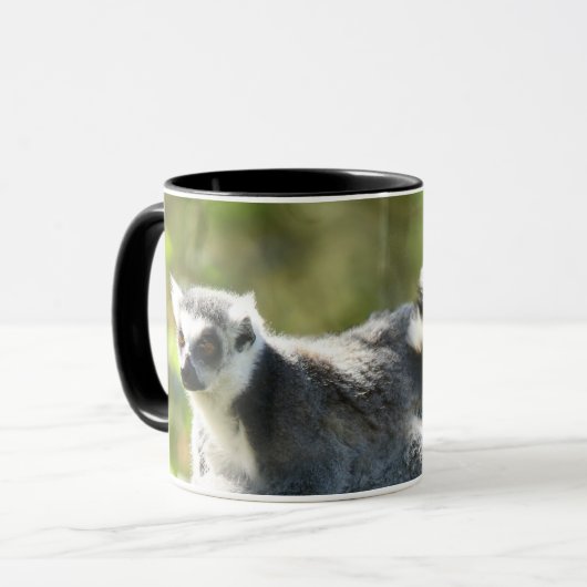 Funny überraschend Lemurs von Madagaskar Tasse (Vorderseite Links)