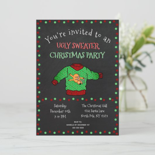 Funny Ugly Sweater Christmas Party Chalkboard Einladung (Stehend Vorderseite)