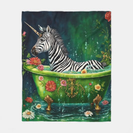 Funny Unicorn Zebra in einer Badewanne Fleecedecke
