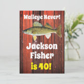 Funny Walleye Fisherman's Birthday Einladung (Stehend Vorderseite)