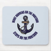Funny Was passiert auf der Pontoon Vacation Trip Mousepad (Vorne)