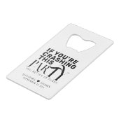 Funny Wedding Party Quote Gastgeschenk Hochzeit Dr Geldbeutel Flaschenöffner (Rückseite Schrägansicht)