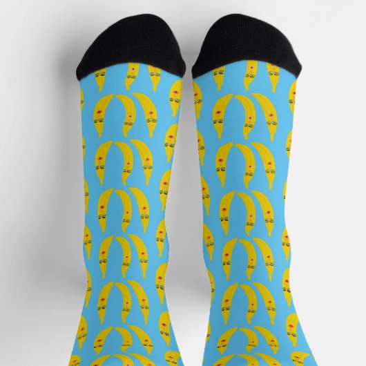 Funny Whimsical Bananas Muster Fun Fruity Faces Socken (Oben)