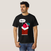 Funny Whimsical Santa Got im Kamin stecken T-Shirt (Vorne ganz)