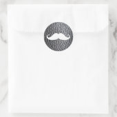 Funny White Mustache auf schwarzem Ledermuster Runder Aufkleber (Tasche)