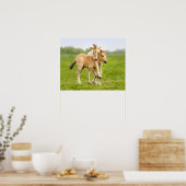 Funny Wild Konik Pferde Foals Playing Together Poster (Küche)