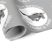 Funny wildebee personalisiert Cartoon Geburtstag Geschenkpapier (Rolleneckpunkt)
