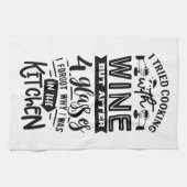 Funny Wine Lovers Zitat zum Kochen  Geschirrtuch (Horizontal)
