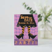 Funny Witch Legs Halloween-Party Save the Date Einladungspostkarte (Stehend Vorderseite)