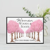 Funny Women Woods & Booze Lady Party Einladung (Stehend Vorderseite)