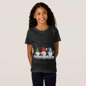 Funny Xmas Lighting Santa Nurse Gnomes Weihnachten T-Shirt (Vorne ganz)