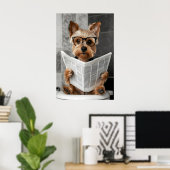Funny Yorkie Bathroom Print, Reading Newspaper Poster (Heimbüro)