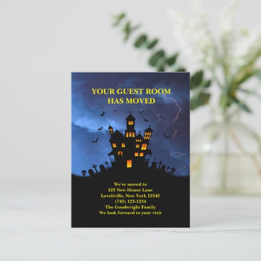 Funny Your Guest Room in Spuk Haus umgezogen Ankündigungspostkarte (Stehend Vorderseite)