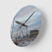 Funtown Pier-Küsten-Höhen Runde Wanduhr (Winkel)