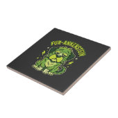Fur-Ankenstein Lustiger Frankenstein-Hund Hallowee Fliese (Seite)