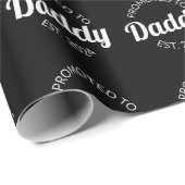 Für Daddy Est befördert. 2024 I Geschenkpapier (Rolleneckpunkt)