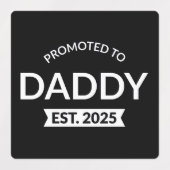 Für Daddy Est befördert. 2025 Etiketten (Design 2)