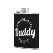 Für Daddy Est befördert. 2025 Flachmann (Links)