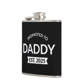 Für Daddy Est befördert. 2025 Flachmann (Links)