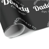 Für Daddy Est befördert. 2025 Geschenkpapier (Rolleneckpunkt)