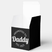 Für Daddy Est befördert. 2025 Geschenkschachtel (Geöffnet)