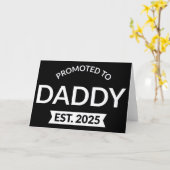 Für Daddy Est befördert. 2025 Karte (Gelbe Blume)