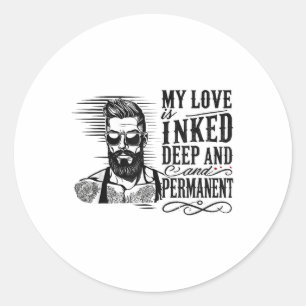 Für den Anti-Valentinstag-Inked Man Tattooed Singl Runder Aufkleber