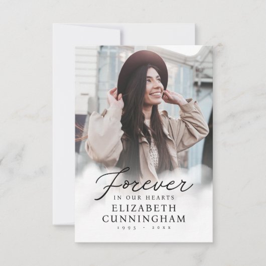 Für immer in unserem Hearts Memorial Modern Foto Dankeskarte (Vorderseite)