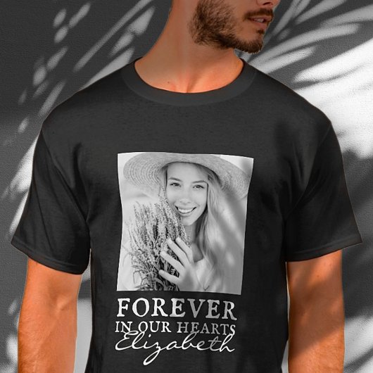 Für immer in unserem Memorial für das einfache Fot T-Shirt