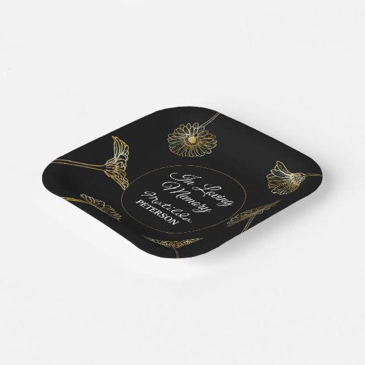 Für immer in unseren Herzen Gold Blume Beerdigung Pappteller (Gewinkelt)
