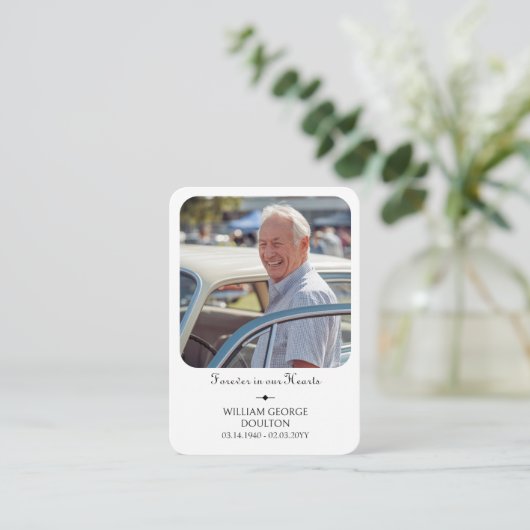 Für immer in unserer Hearts Foto Memorial Handout Begleitkarte (Stehend Vorderseite)