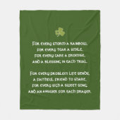 Für jeden Sturm ein Regenbogen irischer Segen Fleecedecke (Vorderseite)